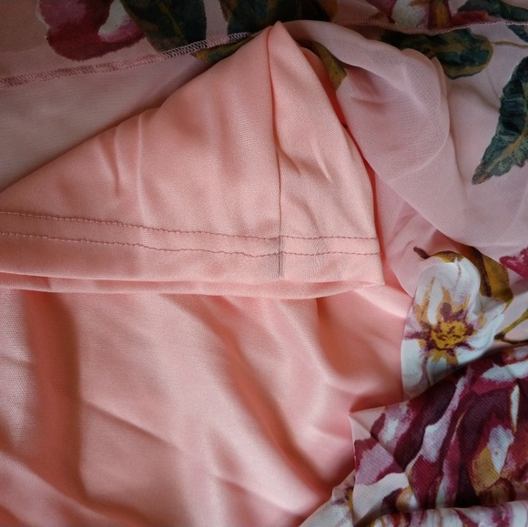 Floral Dress in Mauve - Picture 7 of 8